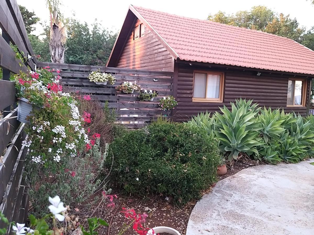 Tal Nof Cabins Villa Manot Eksteriør bilde